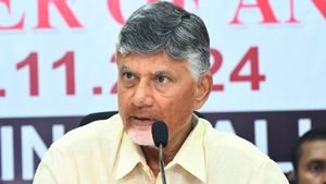 AP News: సీఎం చంద్రబాబు దెబ్బకు రెండు పిట్టలు .. నాయుడుపేట్, అనంతపురంకు వరం..!!