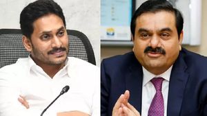 Adani Bribery: అదానీ లంచాల జగన్నాటకంలో ఏపీ అధికారులు.. ఏకంగా రూ.1,750 కోట్లు..