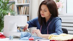  రోజుకి రూ.500తో మహిళలకు సూపర్ స్కిం.. 15వేలు, కుట్టు మెషిన్, బ్యాంక్ లాన్ కూడా..  