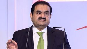 Adani Group: అదానీని అష్టదిగ్భందం చేసేందుకు త్రిశూల వ్యూహం.. పూర్తి వివరాలివే..!