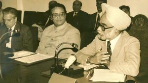 ఆర్‌బిఐ గవర్నర్‌గా మన్మోహన్ సింగ్.. కొత్త కారు కొనేందుకు ఆమె దగ్గర డబ్బు.. 