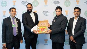 AIకి కేర్ ఆఫ్ అడ్రసుగా మారిన హైదరాబాద్..  CtrlS 10వేల కోట్ల భారీ పెట్టుబడి.. 