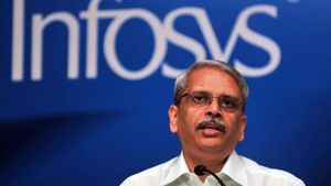 Infosys: ఇన్ఫోసిస్ సహవ్యవస్థాపకుడిపై ఎస్సీఎస్టీ కేసు.. అసలు ఏమైంది..?