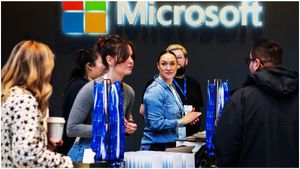 ఉద్యోగులకు షాకిచ్చిన Microsoft.. కొత్త ఏడాది భారీగా కోతలు, టార్గెట్ వాళ్లే..!