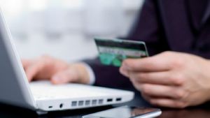 క్రెడిట్ కార్డు నుండి బ్యాంకు అకౌంట్లోకి డబ్బు ఎలా ట్రాన్స్ఫర్ చేయాలి? జస్ట్ ఇవి తెలిస్తే చాలు.. 