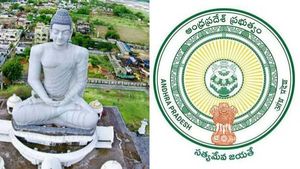 6 నెలల్లో  3 రెట్లు పెరిగిన భూముల రేట్లు.. వేగంగా అమరావతి నిర్మాణ పనులు.. 