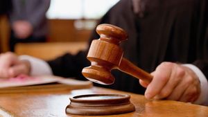 అంత డబ్బు ఆహ్.. కోర్టు కేసులు వాదించడానికి ప్రభుత్వం 10 ఏళ్లలో ఎంత ఖర్చు చేసిందంటే..!