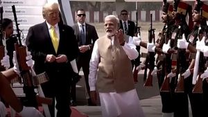 ఫ్రాన్స్ తర్వాత అమెరికాకి ప్రధాని మోదీ,  ట్రంప్‌ మామతో సమావేశానికి సన్నాహాలు..