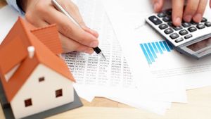 Repo Rate: మిడిల్ క్లాస్ వాళ్ళకి రిలీఫ్ ఉంటుందా..? రేపే ఆర్‌బిఐ రెపో రేటు ప్రకటన..!