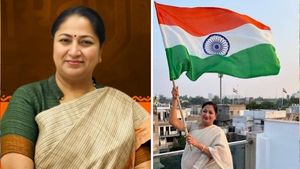 ఢిల్లీ కొత్త సియంగా రేఖ గుప్తా..  ఆమె ఆస్తుల విలువ, భర్త ఆదాయం ఏంతో తెలుసా.. 