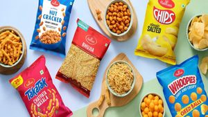 సింగపూర్ కంపెనీ చేతికి హల్దిరామ్స్.. 100 కోట్ల డీల్ ఫిక్స్.. టాటాతో సహా బడా కంపెనీల క్యూ.. 