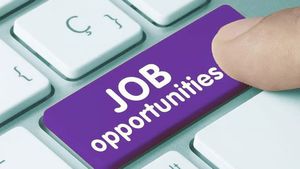 ప్రభుత్వ బ్యాంకులో కొలువుల జాతర.. డిగ్రీతో ఉంటే చాలు.. కొద్దిరోజులే ఛాన్స్.. 