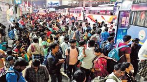  ప్రయాణికులకు గుడ్ న్యూస్ : ఉగాది, ఈద్ సందర్భంగా బంపర్ ఆఫర్.. 