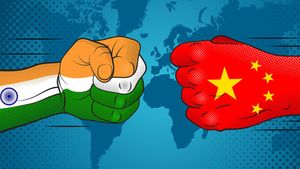 చైనాను దెబ్బ కొట్టడం ఇప్పుడు మీ చేతుల్లో ఉంది..మీరు కొట్టే దెబ్బకు ఆర్థిక వ్యవస్థ కుదేలవ్వాలి 