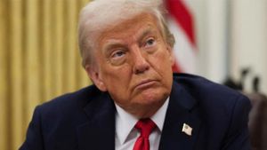 డొనాల్డ్ ట్రంప్‌కు షాకిచ్చిన అమెరికా కోర్టు, దెబ్బకు రేసు గుర్రంలా దూసుకుపోయిన స్టాక్ మార్కెట్ 