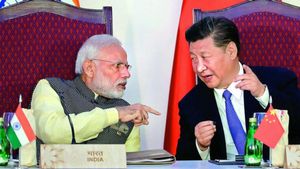 అదును చూసి దెబ్బకొట్టిన చైనా, రూ.20 లక్షల కోట్ల వ్యాపారం ఇబ్బందుల్లో.. భారత్‌లో ఆ పరిశ్రమలన్నీ మూతపడే..