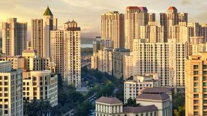 ముంబైలో కుప్పకూలిన రియల్ ఎస్టేట్, రేట్లు చూసి పరారవుతున్న బిల్డర్లు 