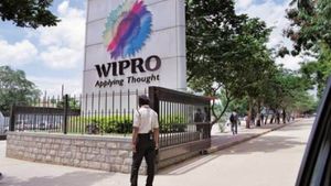 డ్యూటీకి వచ్చిన ఉద్యోగులకు విప్రో భారీ షాక్, ఆఫీసు గేటు వద్ద నుండే వెనక్కి..కారణం ఏంటంటే..