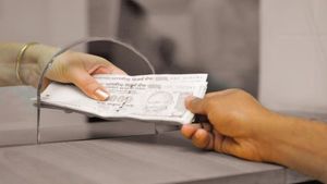 దారుణంగా బ్యాంకుల పరిస్థితి, తగ్గుతున్న లాభాలు.. బ్యాంకింగ్ సెక్టార్ ఎలా కోలుకుంటుంది ?