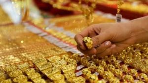 పసిడి ప్రియులకు మంచి రోజులు..తగ్గిన బంగారం ధరలు.. జూలై 29, మంగళవారం ధరలు ఇవే.. 