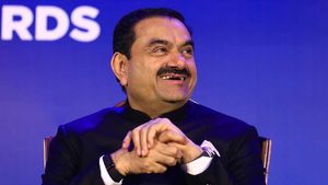 దివాలా తీసిన కంపెనీని రూ.4 వేల కోట్లకు కొనుగోలు చేసిన అదానీ, ట్విస్ట్ దెబ్బకు అందరికీ ఫ్యూజులు అవుట్..