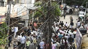 హైదరాబాద్‌లో కేబుల్ వైర్లు ఎందుకు కట్ చేస్తున్నారు..రామంతాపూర్ ఘటనకు దీనికి లింకు ఏంటీ..