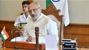 భారత ఉపరాష్ట్రపతి సిపి రాధాకృష్ణన్ ఆస్తుల వివరాలు ఇవే.. బైక్, కారు ఏదీ లేదు కాని..