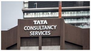 TCS ఉద్యోగులకు పండగే పండగ.. భారీగా పెరిగిన జీతాలు.. ఎంత పెంచారంటే..
