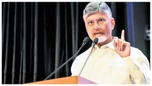 యువత “ఆంధ్ర-ప్రెన్యూర్స్”గా వెలుగొందడానికి సిద్ధమా? చంద్రబాబు పిలుపు