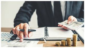 డబ్బు మీద కంట్రోల్ కావాలా? ఈ 9 ఫైనాన్షియల్ రూల్స్ ఫాలో అయితే  భవిష్యత్తు సెక్యూర్