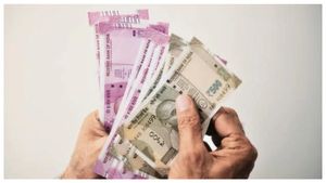 డబ్బు క్యాష్‌లో ఇస్తే సేఫ్ అనుకుంటున్నారా? అయితే పన్ను శాఖ మీపై కన్నేస్తుంది!