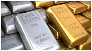 గోల్డ్ & సిల్వర్ ETFs… ఇకపై ఎవరు బంపర్ రిటర్న్స్ ఇవ్వబోతున్నారో ఊహించగలరా?