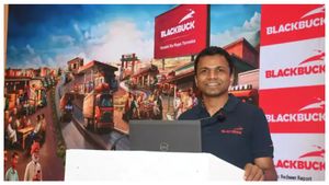 బెంగళూరు ట్రాఫిక్ నరకం చూపిస్తోందంటూ కంపెనీ యజమాని ట్వీట్.. వైజాగ్ వచ్చేయ్ అంటూ నారా లోకేష్..