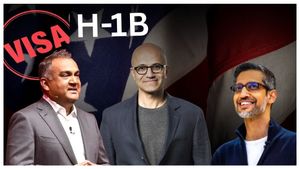టాప్ అమెరికా టెక్ దిగ్గజాలంతా H-1B వీసా ద్వారా అమెరికా కి వెళ్ళిన వారే… ఎవరో మీకు తెలుసా?