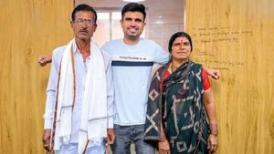 ఇన్ఫోసిస్‌లో ఆఫీస్ బాయ్‌..కట్ చేస్తే ఇప్పుడు దిగ్గజ కంపెనీ సీఈఓ.. దాదాసాహెబ్ భగత్ సక్సెస్ స్టోరీ ఇదిగో..