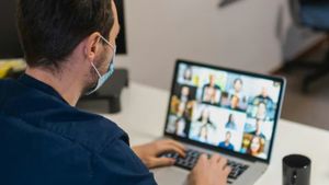 భారతీయ WFH ఉద్యోగులకు షాక్… ఎందుకు అమెరికన్ కంపెనీ కేవలం 4 నిమిషాల కాల్‌లో ఉద్యోగులను ఫైర్ చేసింది!