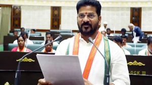 తెలంగాణ ఆర్థిక పరిస్థితి రోజురోజుకూ క్షీణిస్తోంది.... అసలు అప్పులు ఎందుకు పెరిగిపోతున్నాయి!