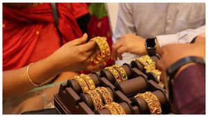 2026 దీపావళి గోల్డ్ ధర రూ. 1.5 లక్షలకు చేరవచ్చని అంచనా… 30% వరకు మరింత లాభం అవకాశం ఉందని నిపుణులు అంటున్నారు