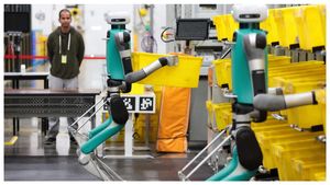 6 లక్షల ఉద్యోగాలు లే ఆఫ్స్... అమెజాన్ గోడౌన్లలో మనుషుల స్థానంలో రోబోల యుగం మొదలవుతోంది!