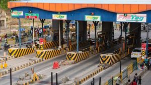 Toll Rules: వాహనదారులకు గుడ్ న్యూస్! ఇకపై వీళ్లు టోల్ ఫీజు కట్టాల్సిన పనిలేదు!