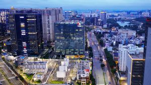 సరిహద్దులు పెరిగితేనే అభివృద్ధి సాధ్యమా? GHMC విలీనంతో లాభమా? నష్టమా? కీలక విశ్లేషణ!