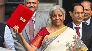 బడ్జెట్ 2026: పన్ను సంస్కరణలపైనే బడుగు జీవుల ఆశలు