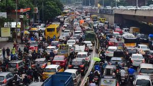 సంక్రాంతికి ఊరు వెళ్తున్నారా.. హైదరాబాద్–విజయవాడ హైవేపై ఈ రూట్లలో భారీగా ట్రాఫిక్.. 