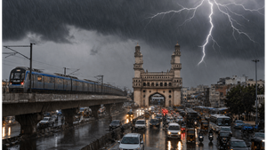 హైదరాబాద్‌లో భారీ వర్షాల హెచ్చరిక: ఆఫీసులకు వెళ్లేవారు ఈ జాగ్రత్తలు తీసుకోకపోతే ఇబ్బందులు తప్పవు!