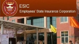 ESI: ఉద్యోగులకు శుభవార్త.. అటల్ బీమిత్ వ్యక్తి కళ్యాణ్ యోజన పొడిగింపు..!
