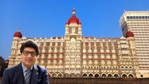 Puneet Chhatwal: సంవత్సరానికి రూ. 25 కోట్ల జీతం తీసుకుంటున్న పునీత్ ఛత్వాల్..!