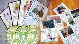 Ration Card ekyc: రేషన్ కార్డు ఇకేవైసీ చేసుకున్నారా.. జూలై 31 చివరి గడువు..!