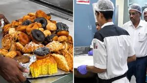 Bengaluru: బెంగళూరు వాసులకు హెచ్చరిక.. బయట తింటే మీ ఆరోగ్యం దెబ్బతినడం ఖాయం..!