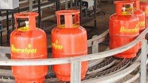 Cess On LPG, Natural Gas: ఎల్పీజీ, నేచురల్ గ్యాస్ వాడుతున్న వారికి షాక్..!