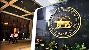 RBI: హోం లోన్లు తీసుకున్న వారికి అలర్ట్.. ఇక మీ EMI తగ్గొచ్చు లేదా పెరగొచ్చు..\! 